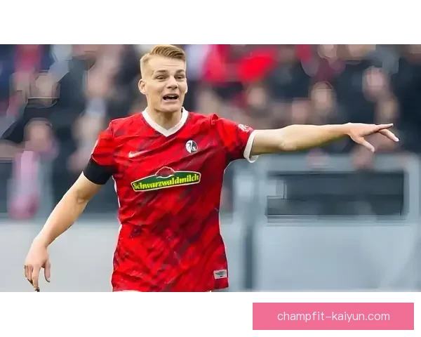 哈兰德场均进球数据持续提升，成为球队争冠的重要火力支点