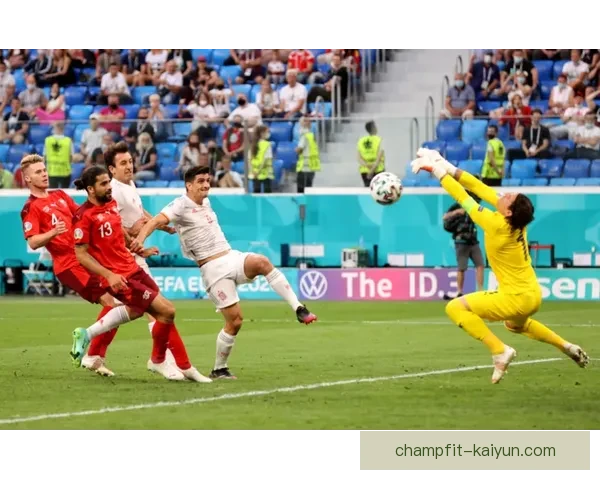 卡马文加传控能力持续提升，中场组织表现稳健